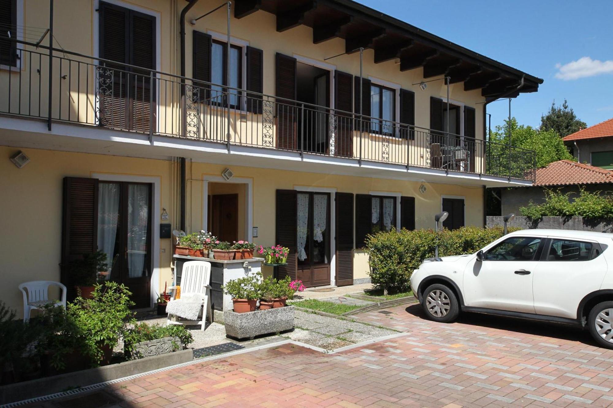 Petalo Bianco 100M From Lake - Happy Rentals Baveno Zewnętrze zdjęcie