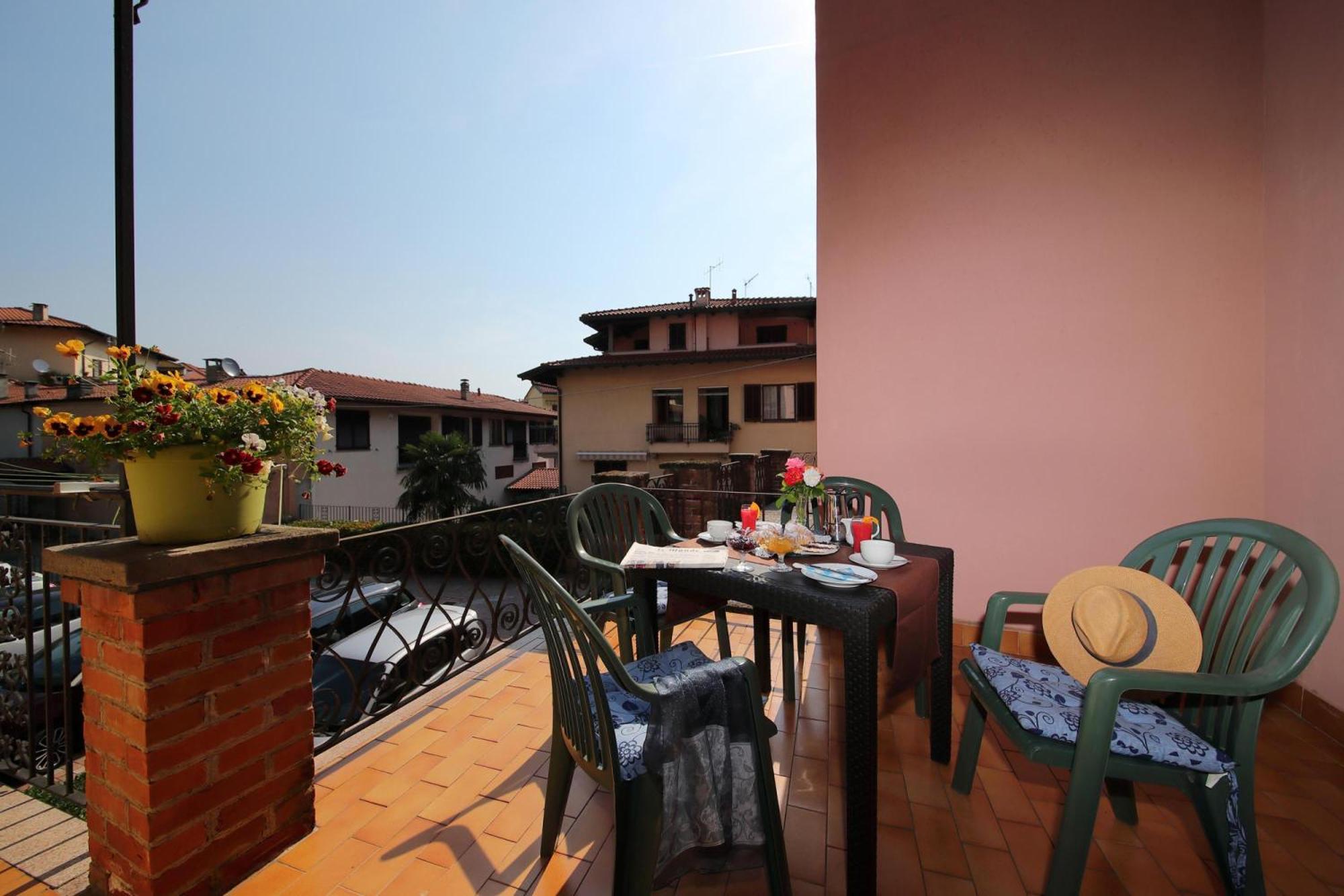 Petalo Bianco 100M From Lake - Happy Rentals Baveno Zewnętrze zdjęcie